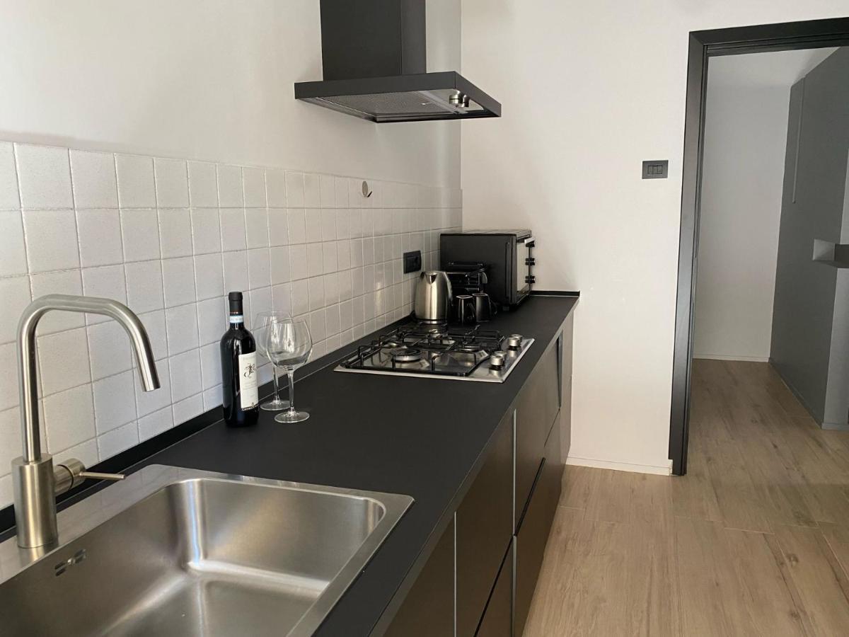 Duo Apartment Салерно Екстериор снимка